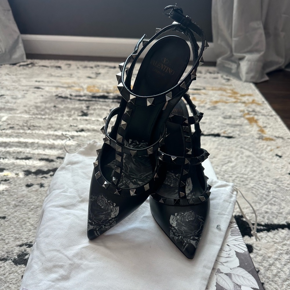 Valentino Rockstud caged pumps